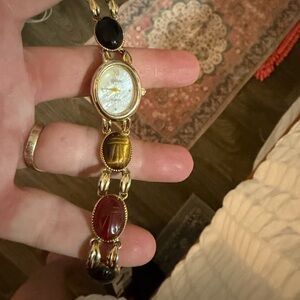 Rare‼️‼️‼️Sutton Mother Pearl Oval hand carved scarab beautiful craftsmanship